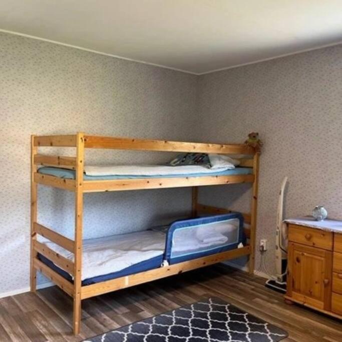 Familienfreundliche Farm Stuga Hamra  Buitenkant foto