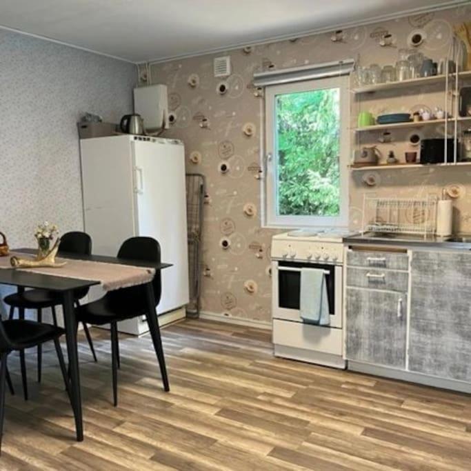 Familienfreundliche Farm Stuga Hamra  Buitenkant foto